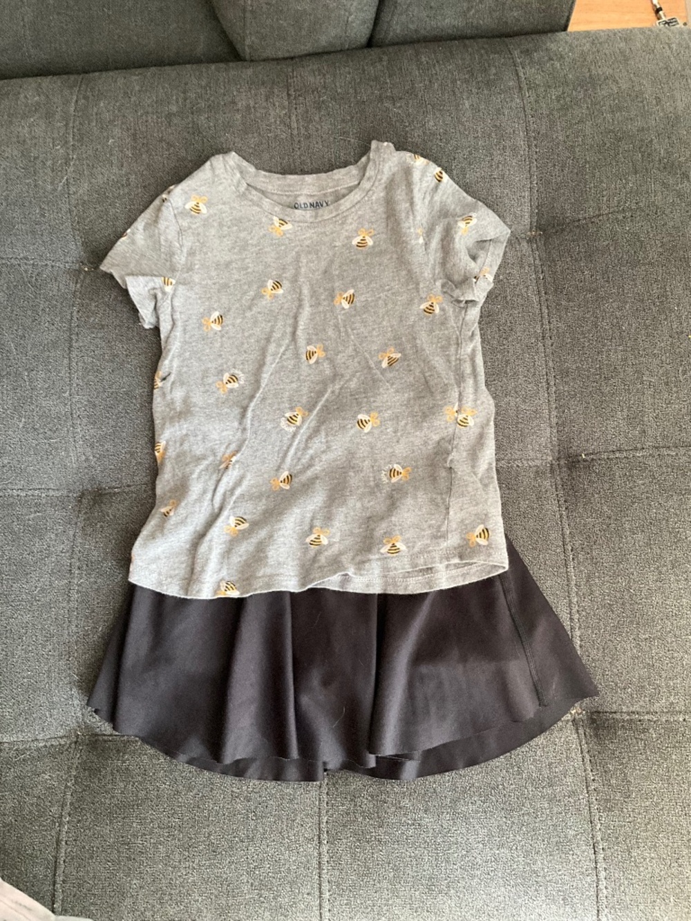 EUC Old Navy Black Active Skort and Bee Happy Shirt Set